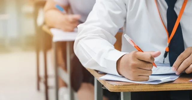 کلاس و آموزشگاه علمی برای کنکور